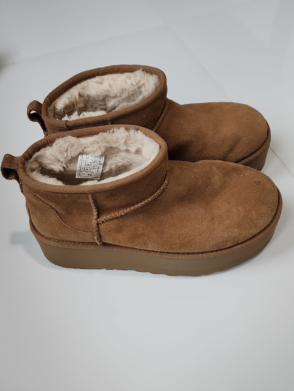 UGG Classic Ultra Mini Platform Boots In Chestnut